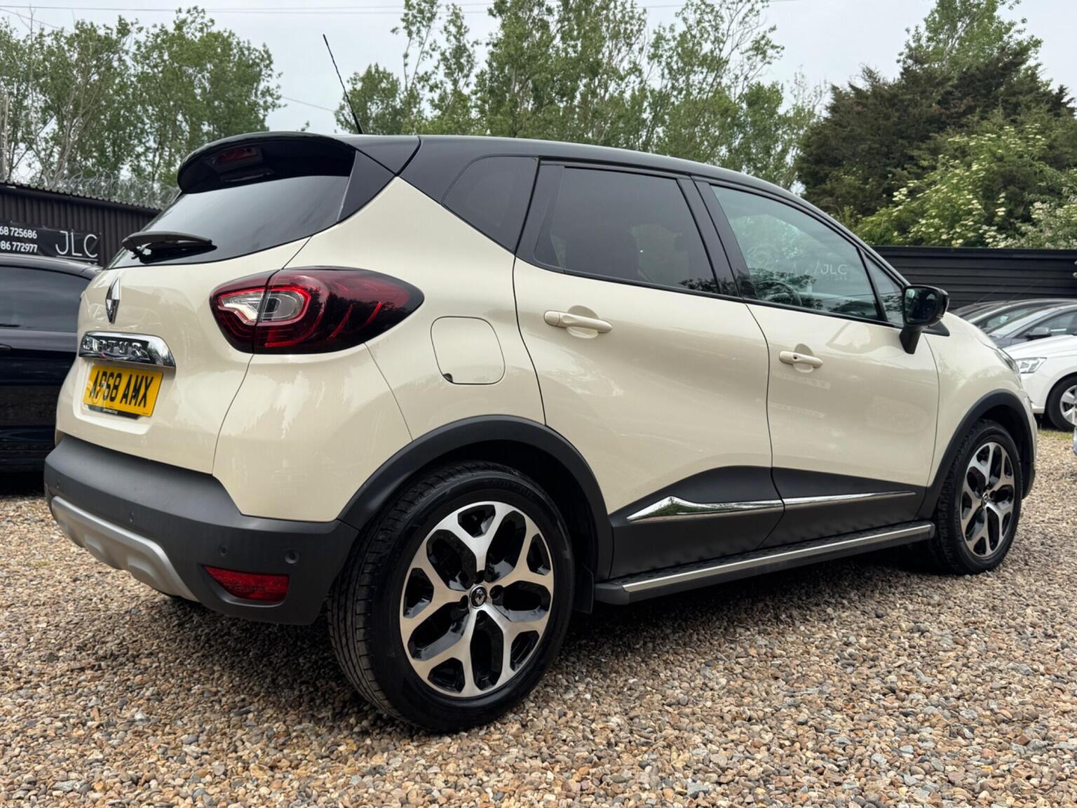 2018 Renault CAPTUR 1.5 dCi ENERGY GT Line Euro 6 (s/s) 5dr, exterior view 2