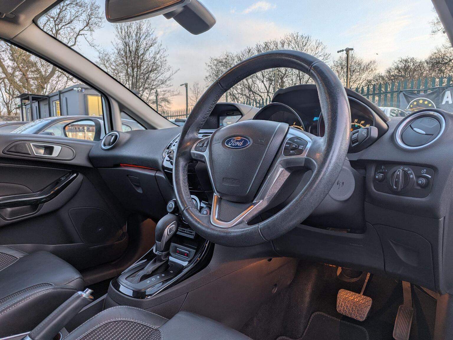 2015 Ford FIESTA 1.0T EcoBoost Titanium X Powershift Euro 6 3dr, exterior view 2
