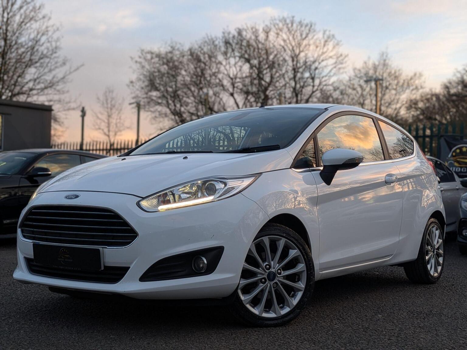 2015 Ford FIESTA 1.0T EcoBoost Titanium X Powershift Euro 6 3dr, exterior view 4