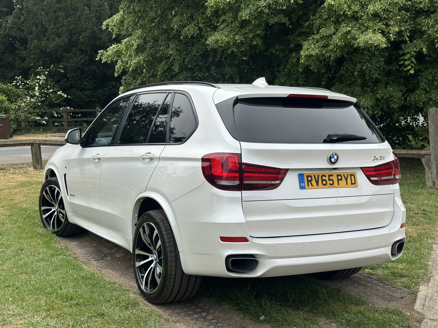 2015 BMW X5 3.0 X5 xDrive30d M Sport, exterior view 3