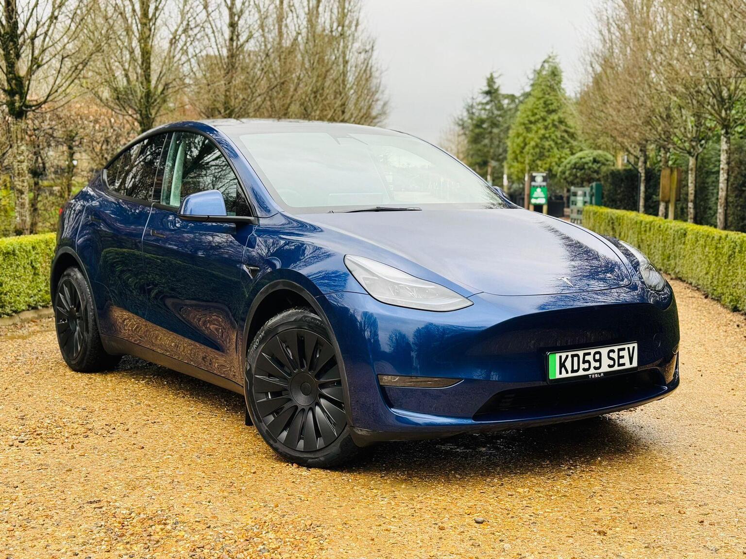 2023 Tesla MODEL Y (Dual Motor) Long Range Auto 4WDE 5dr, exterior view 2
