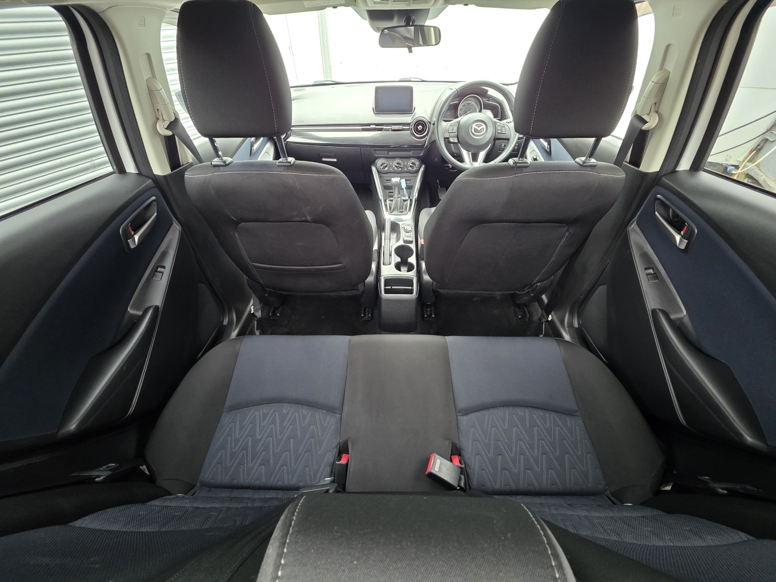 2016 Mazda MAZDA2 1.5 SKYACTIV-G Sport Black, exterior view 2
