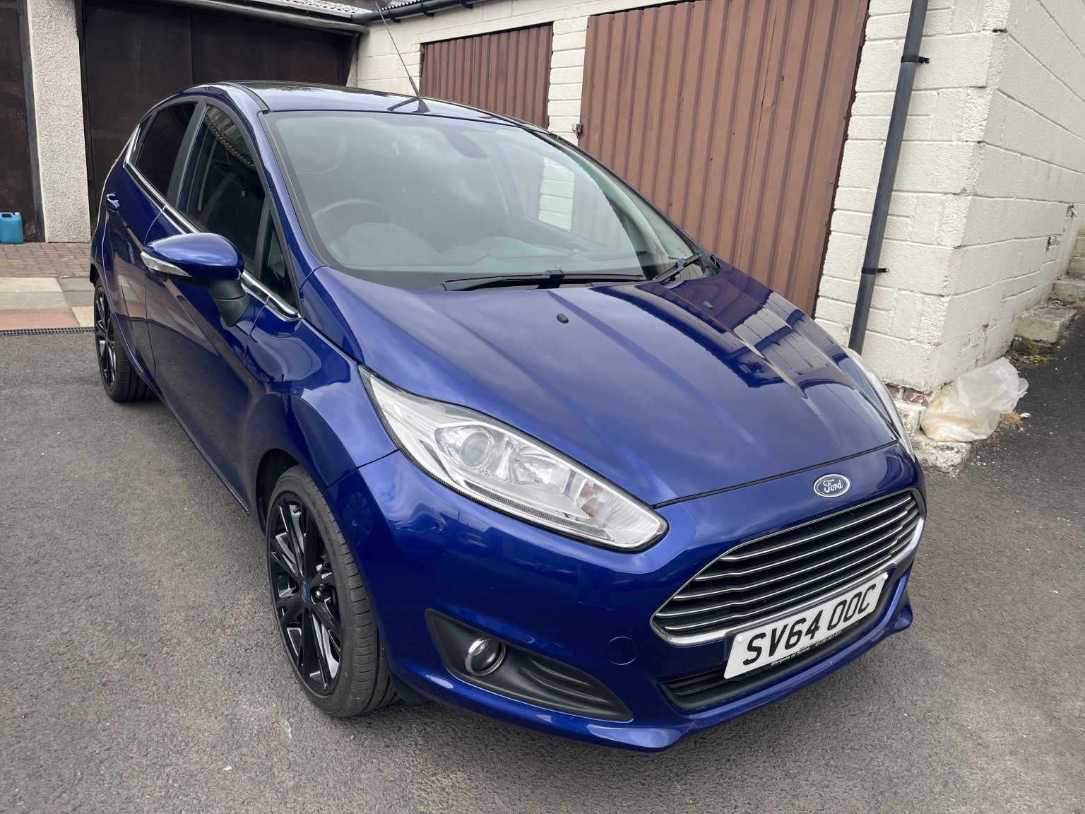 2014 Ford FIESTA 1.0 T EcoBoost Titanium, exterior view 4