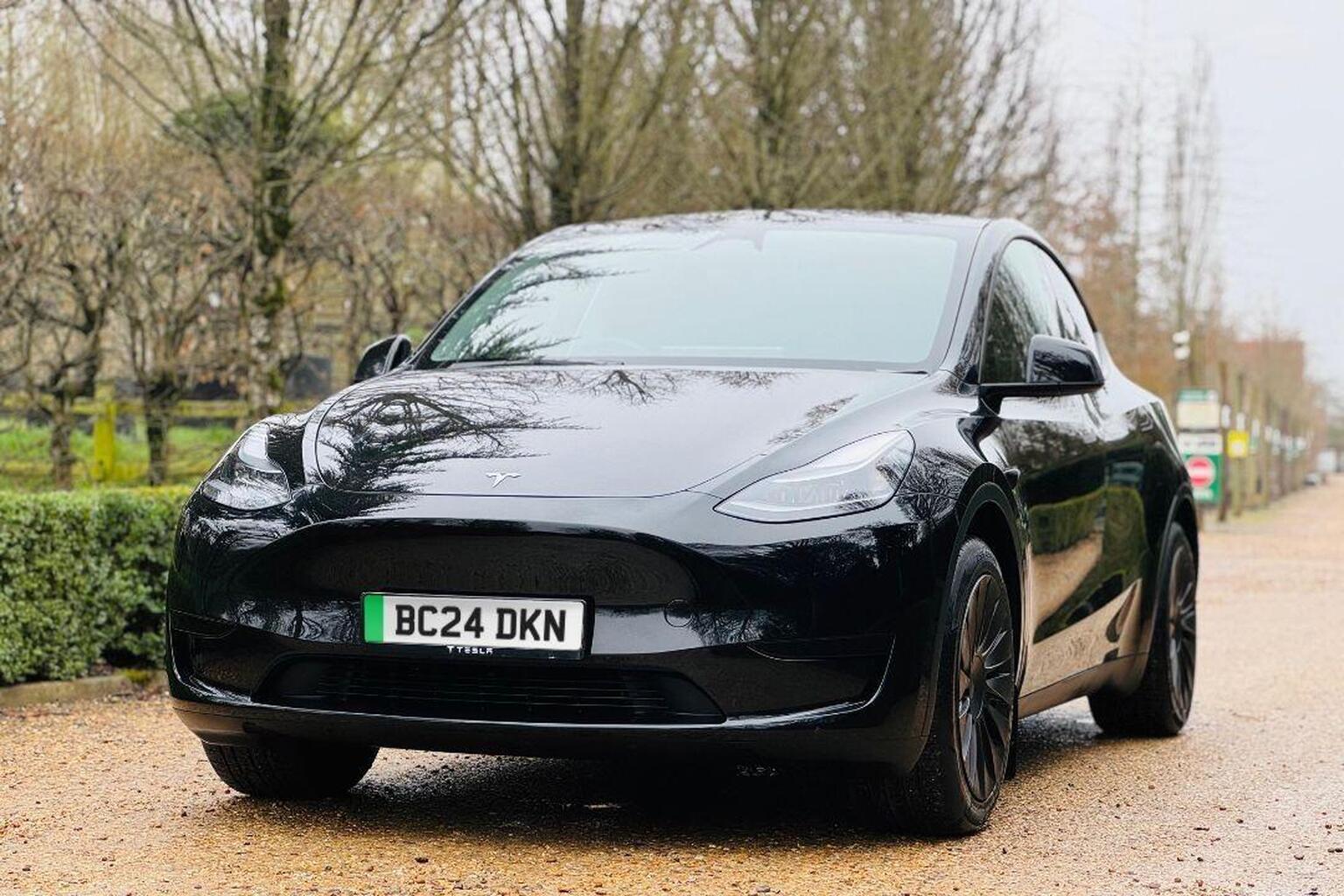2024 Tesla MODEL Y Auto RWD 5dr, exterior view 2