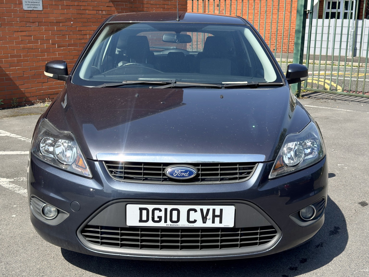 2010 Ford FOCUS 1.6 Zetec 5dr Auto, exterior view 4