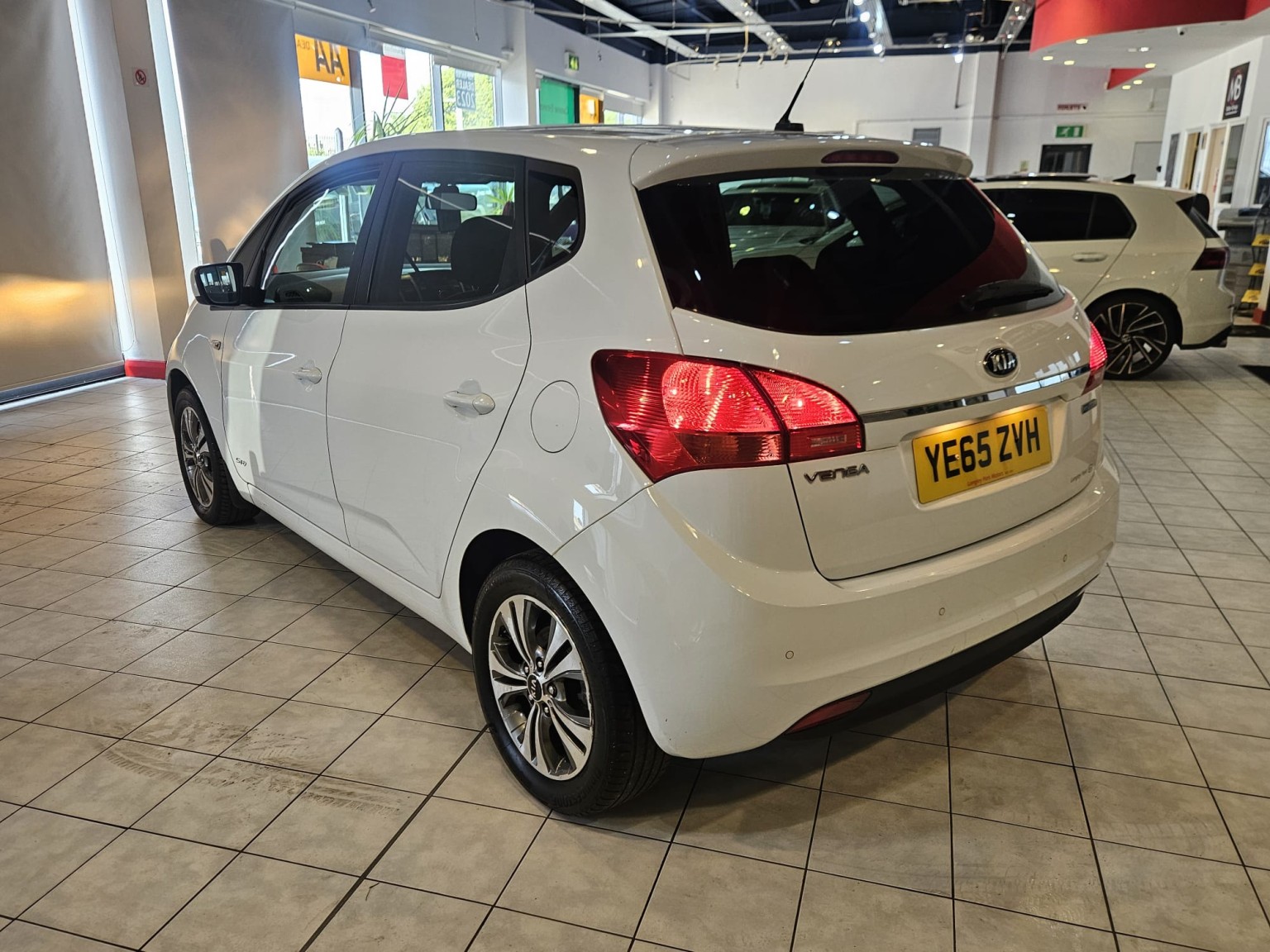 2015 Kia VENGA 1.4 SR7, exterior view 4