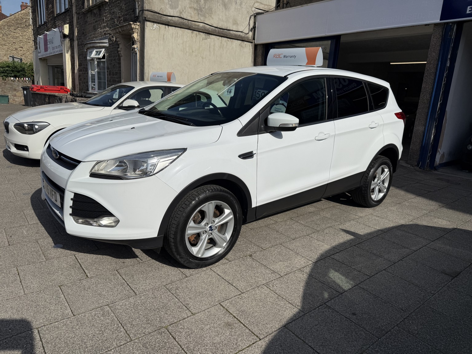 2015 Ford KUGA 2.0 TDCi Zetec, exterior view 3