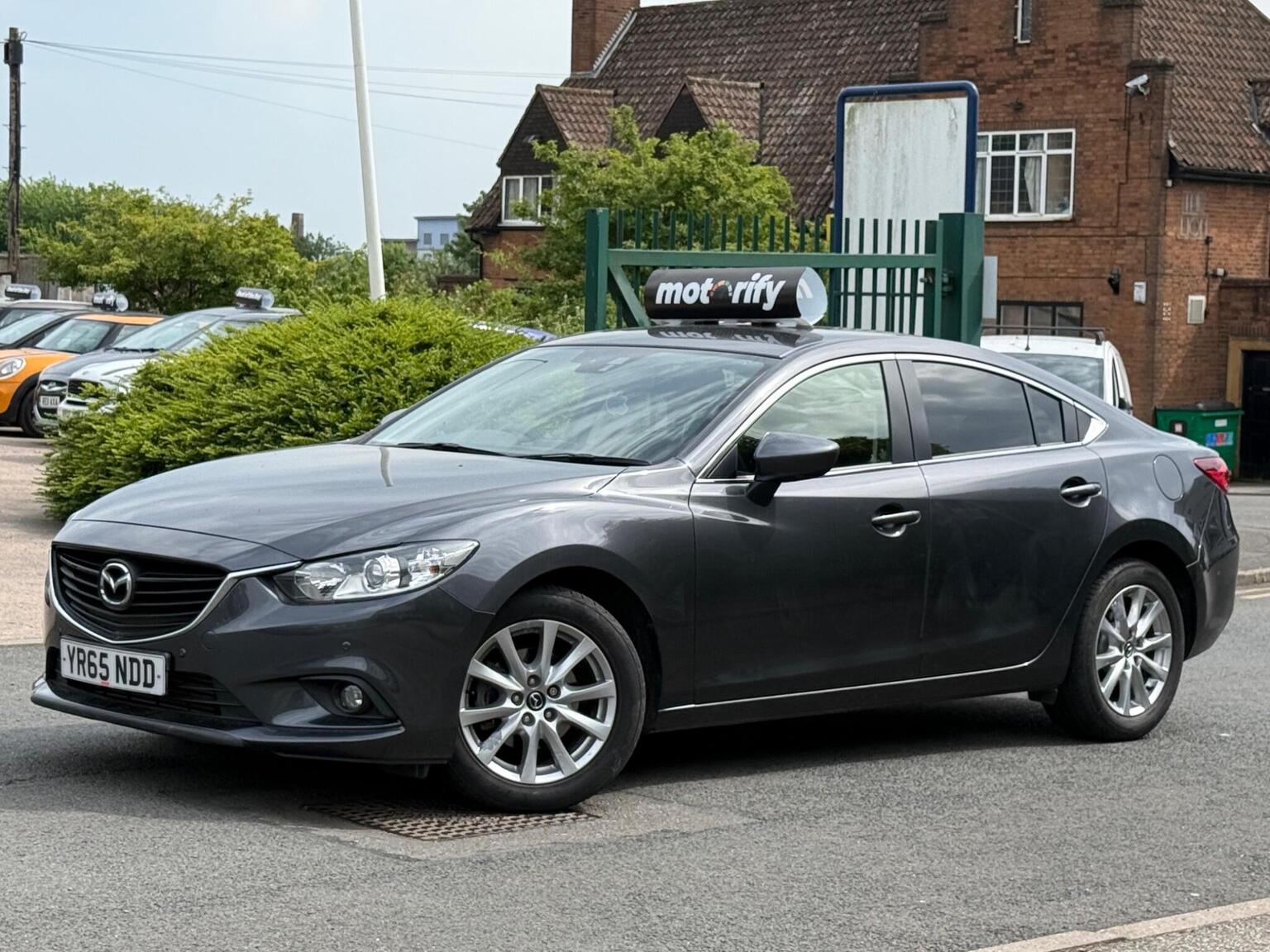 2015 Mazda MAZDA6 2.2 SKYACTIV-D SE-L Nav Euro 6 (s/s) 4dr, exterior view 2