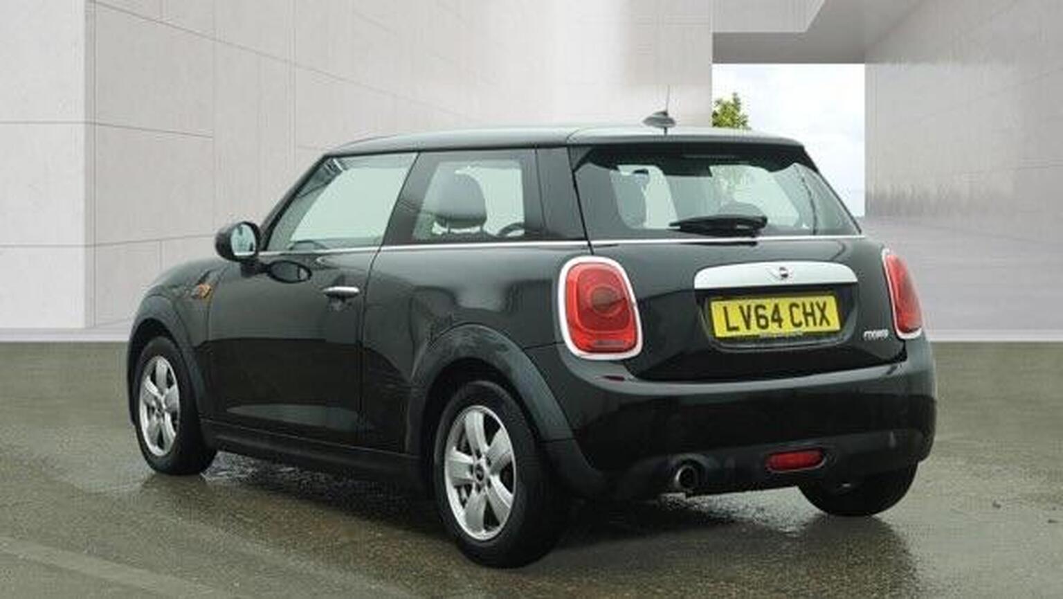 2014 MINI HATCH 1.5 Cooper Auto Euro 6 (s/s) 3dr, exterior view 4