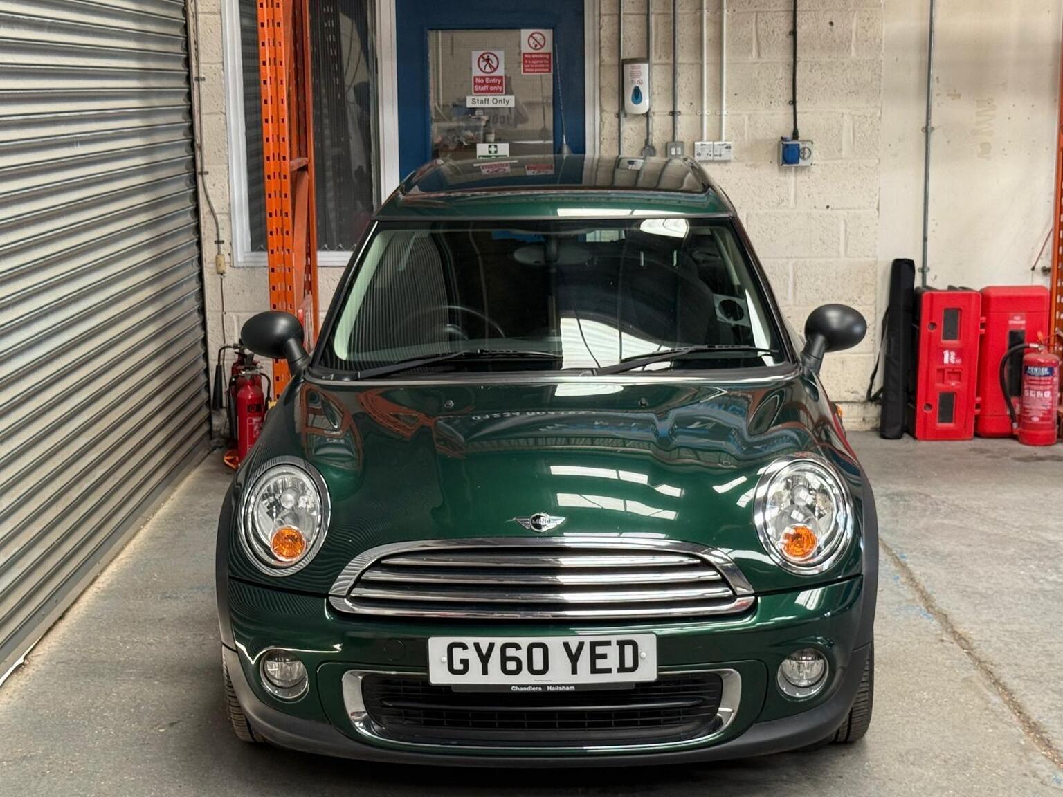 2010 MINI CLUBMAN 1.6 One Steptronic Euro 5 5dr, exterior view 3