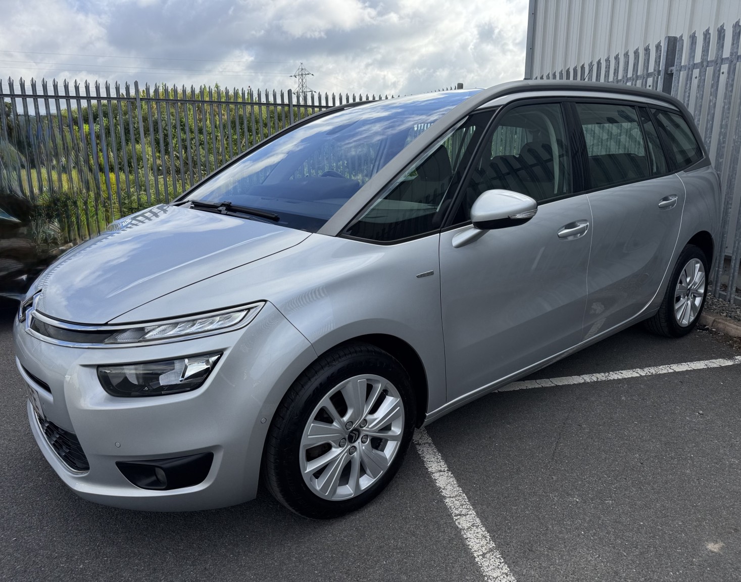 2016 Citroen GRAND C4 PICASSO 1.6 HDI EXCLUSIVE 7 SEATER AUTOMATIC, exterior view 2