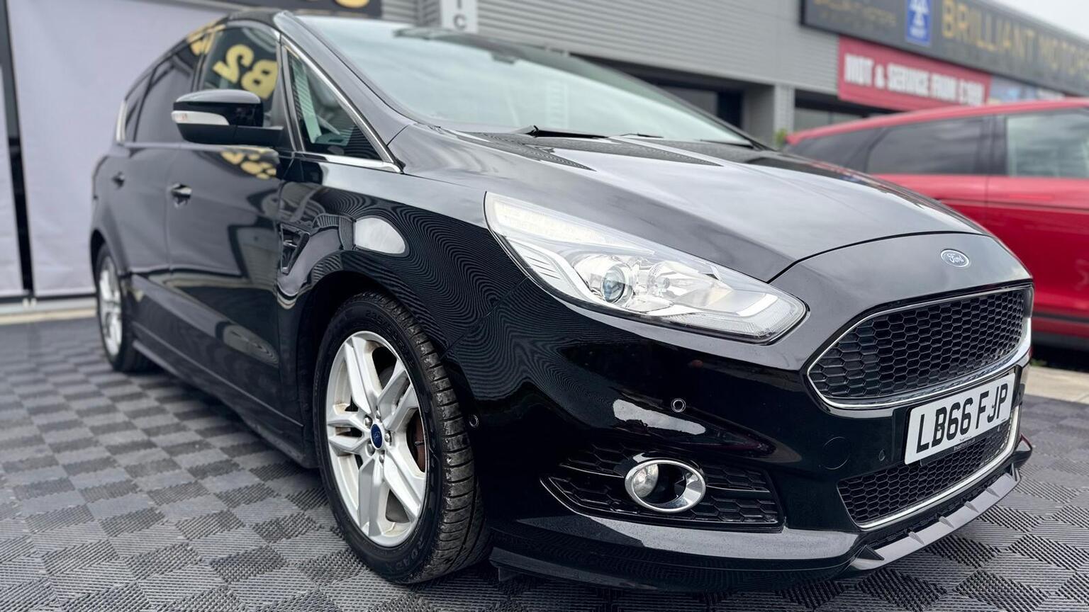 2016 Ford S-MAX 2.0 TDCi Titanium Sport Powershift Euro 6 (s/s) 5dr, exterior view 3