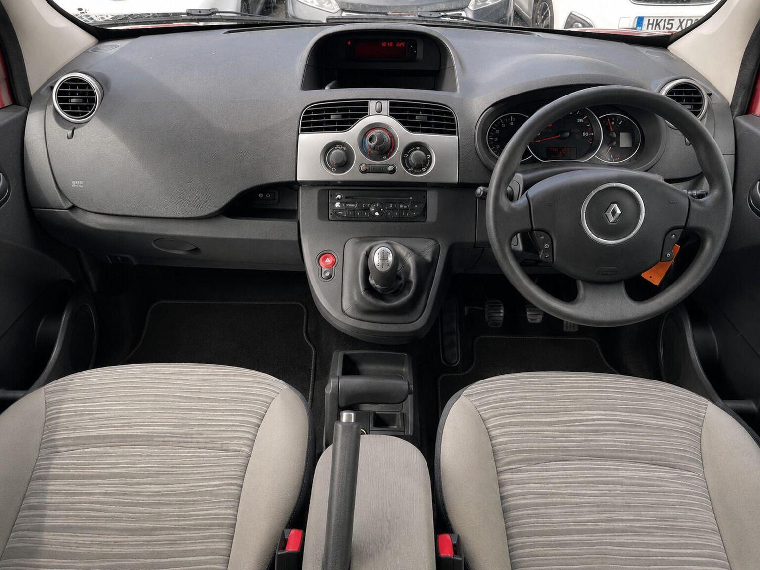 2011 Renault Kangoo 1.5 dCi Expression Euro 5 5dr, exterior view 4