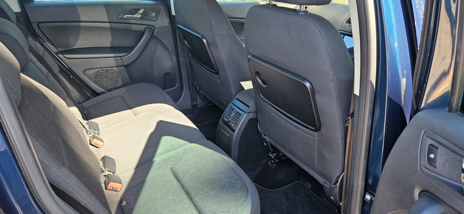 2013 Skoda YETI 2.0 TDI SE Plus 4x4, exterior view 4