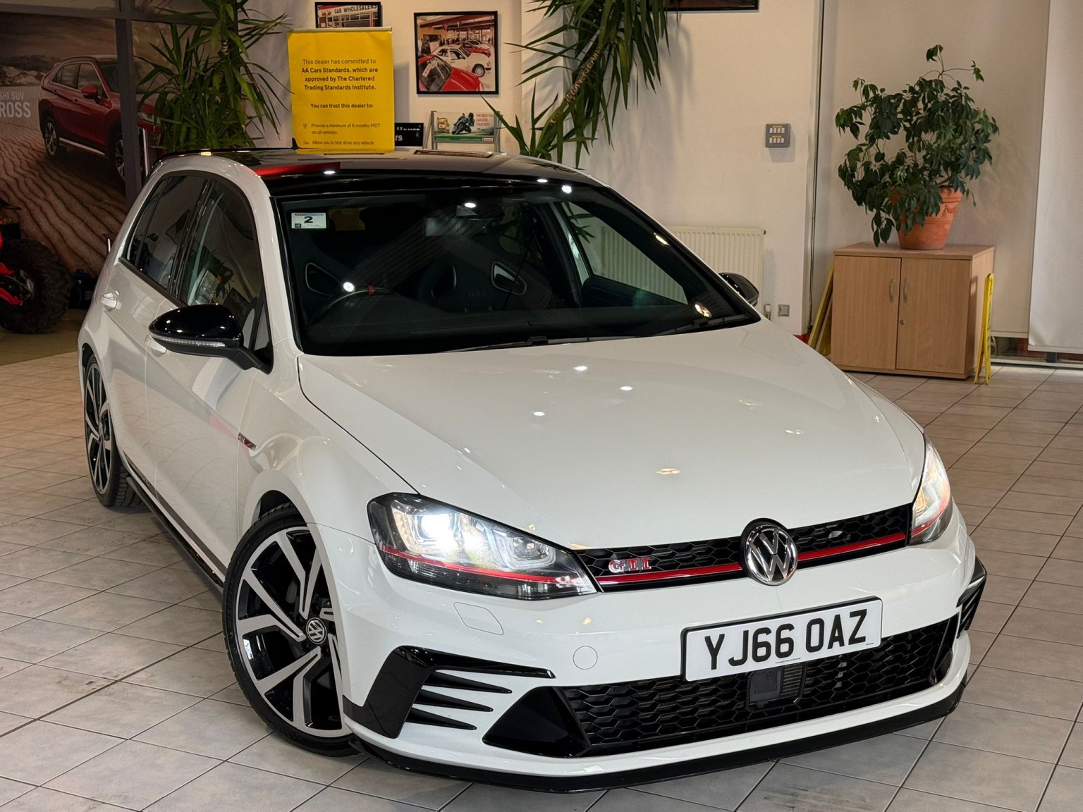 2016 Volkswagen GOLF for sale, exterior front view
