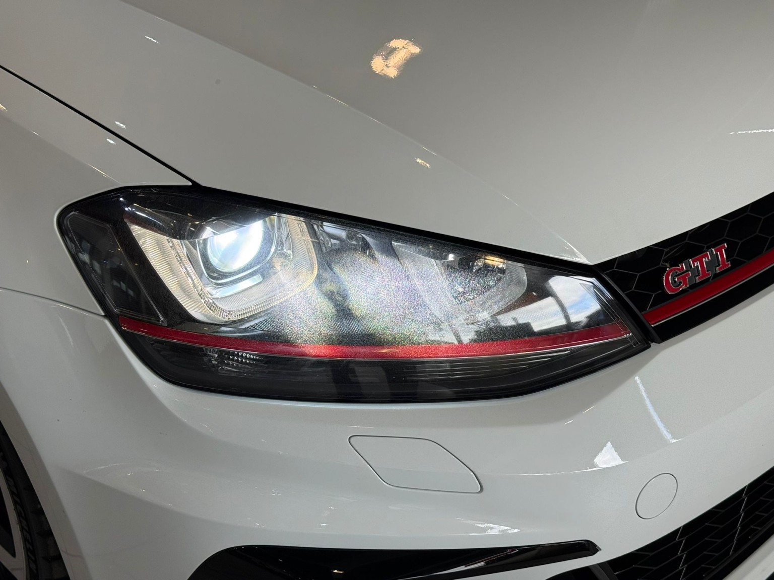 2016 Volkswagen GOLF, exterior view 4