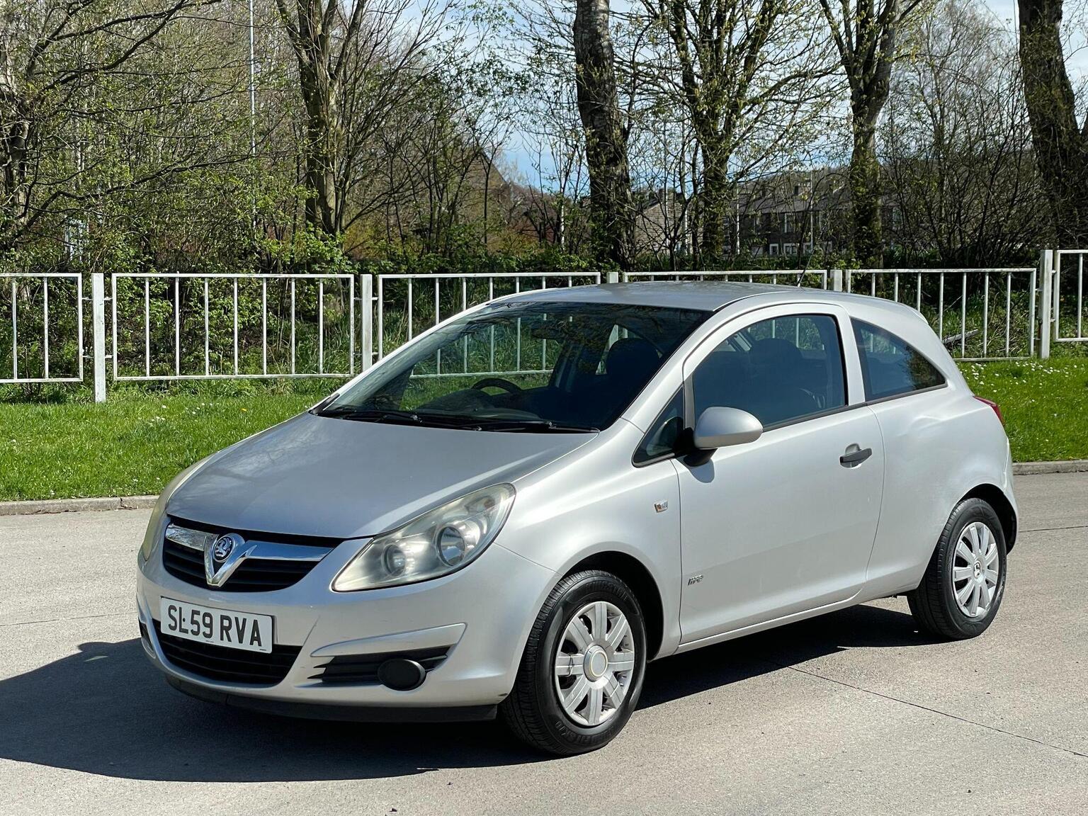 2009 Vauxhall CORSA 1.2i 16v Breeze 3dr, exterior view 3