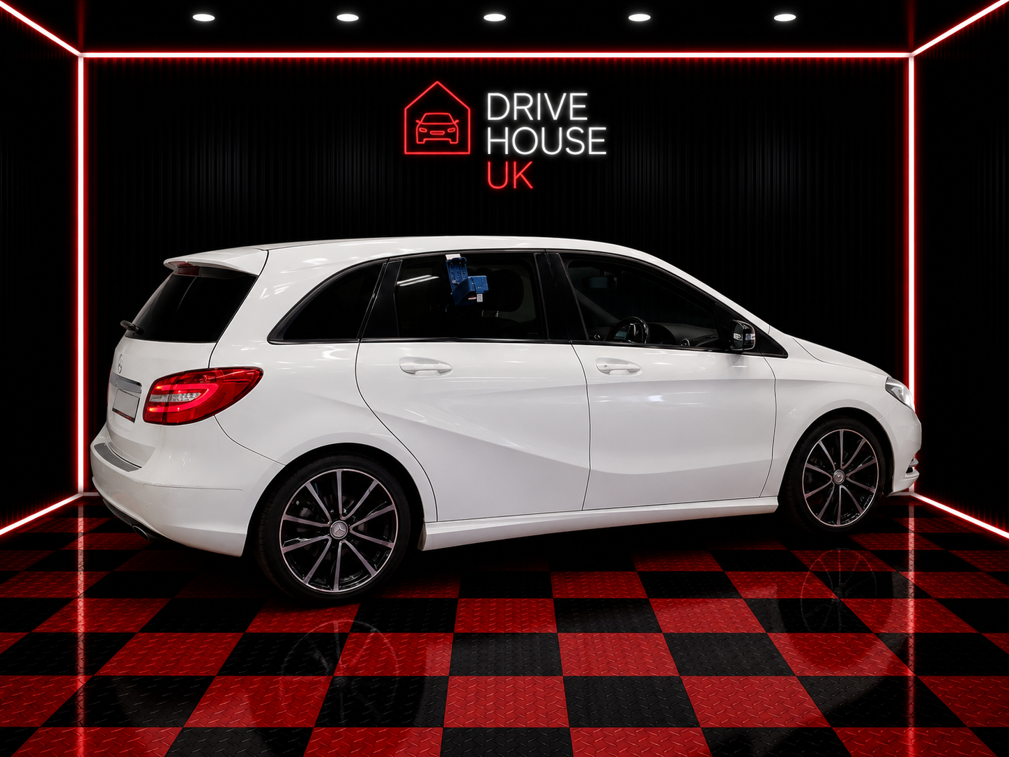 2013 Mercedes-Benz B CLASS 1.6 B180 Sport, exterior view 2