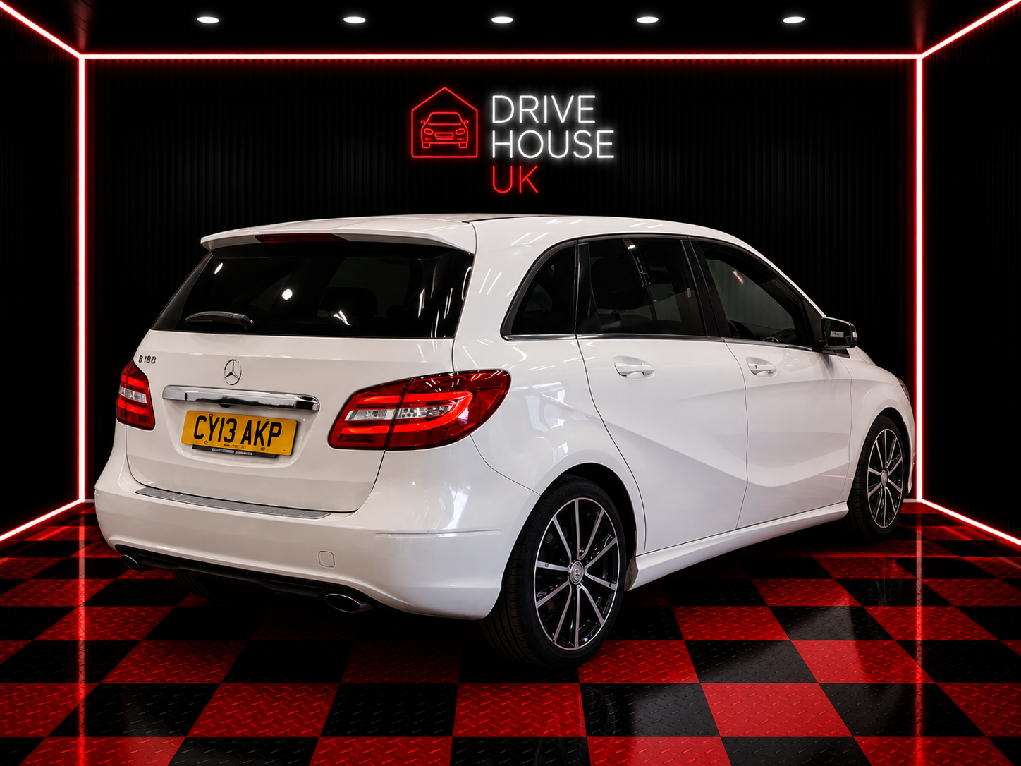 2013 Mercedes-Benz B CLASS 1.6 B180 Sport, exterior view 3