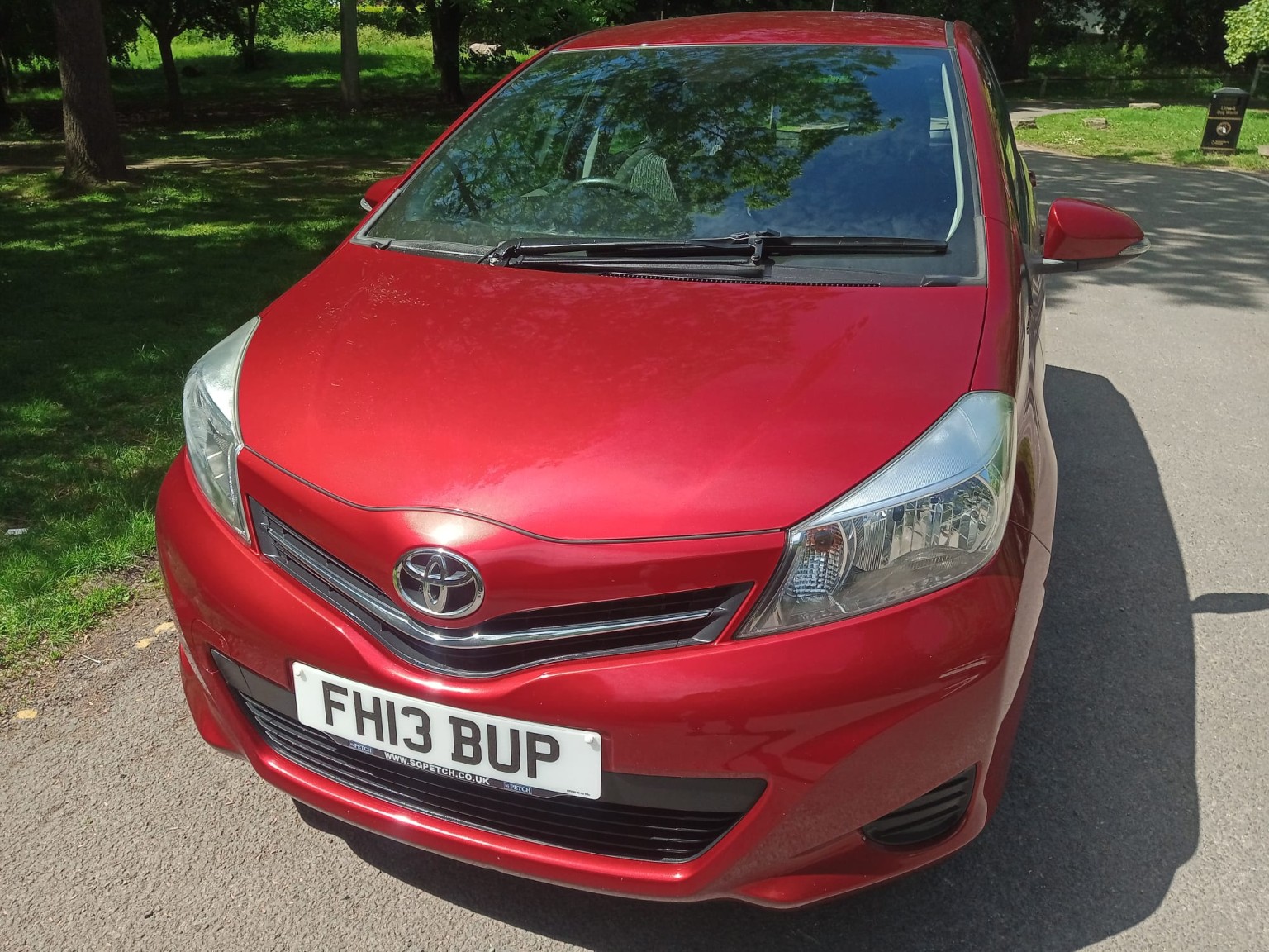 2013 Toyota YARIS 1.3 Dual VVT-i TR, exterior view 2