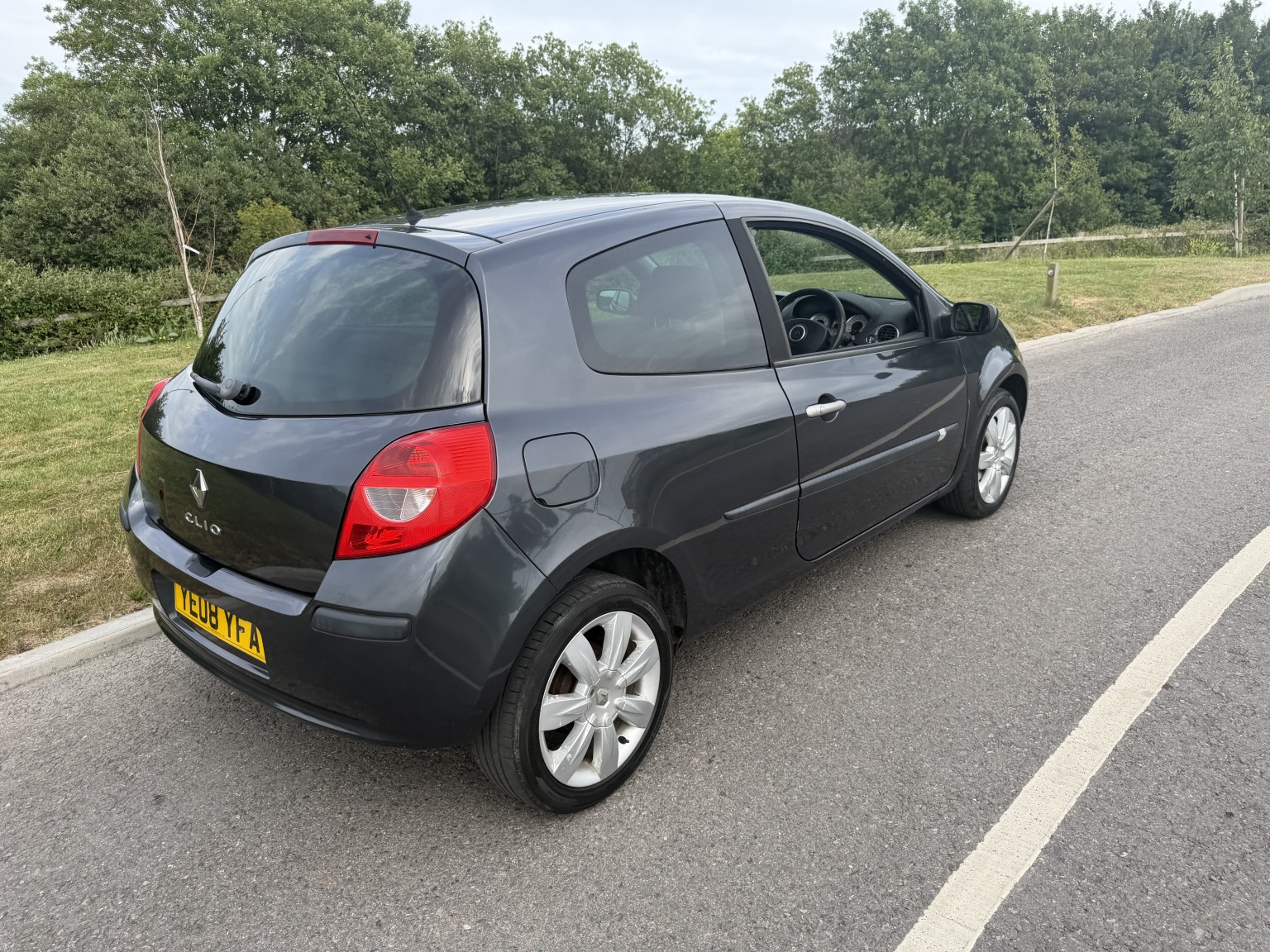 2008 Renault CLIO 1.2 TCe 16v Dynamique S, exterior view 3