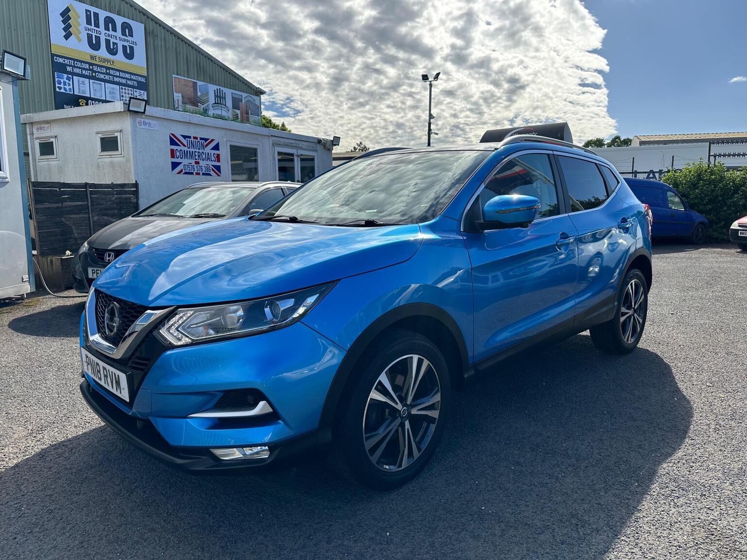 2018 Nissan QASHQAI 1.2 DIG-T N-Connecta Euro 6 (s/s) 5dr, exterior view 3