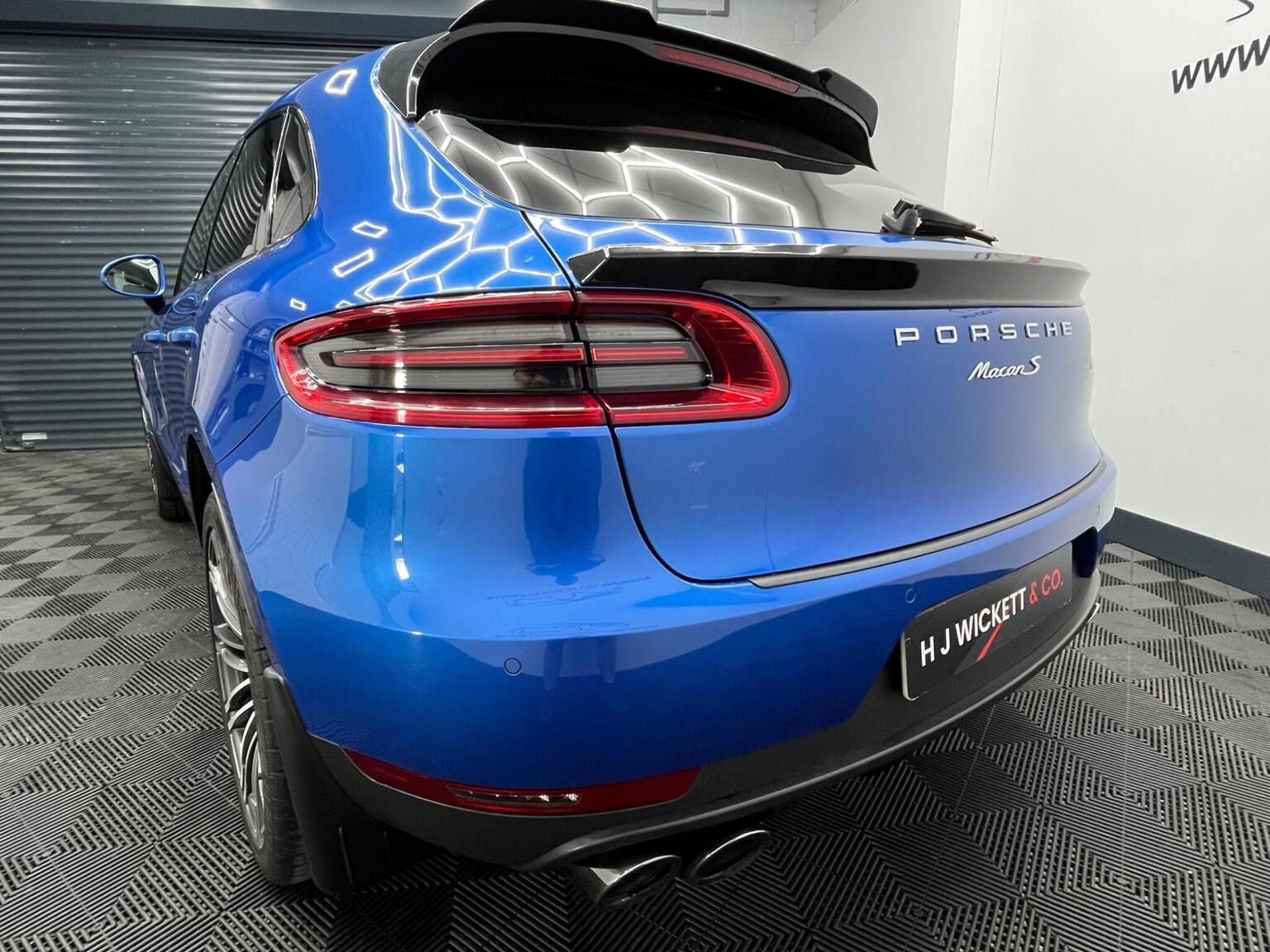 2015 Porsche MACAN 3.0 TD V6 S PDK 4WD Euro 6 (s/s) 5dr, exterior view 3