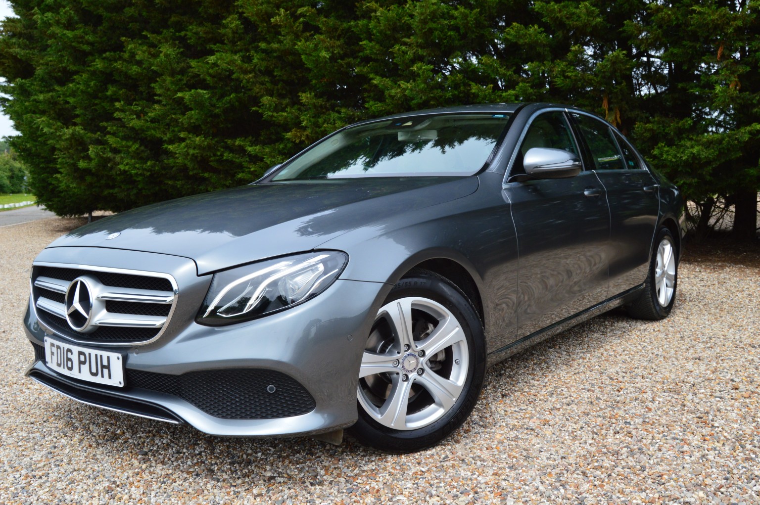 2016 Mercedes-Benz E CLASS 2.0 E220d SE, exterior view 4